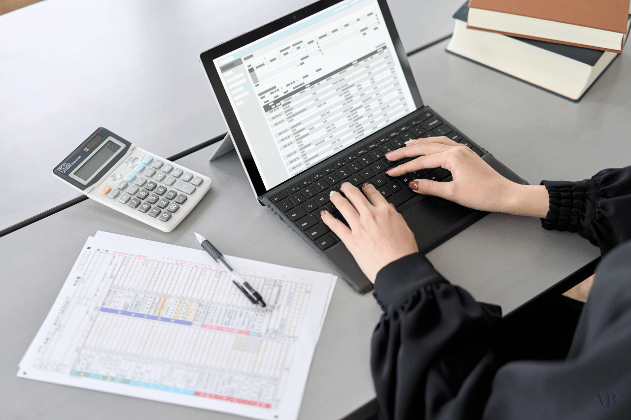 Bookkeeper in Canada | Online Bookkeeping Services